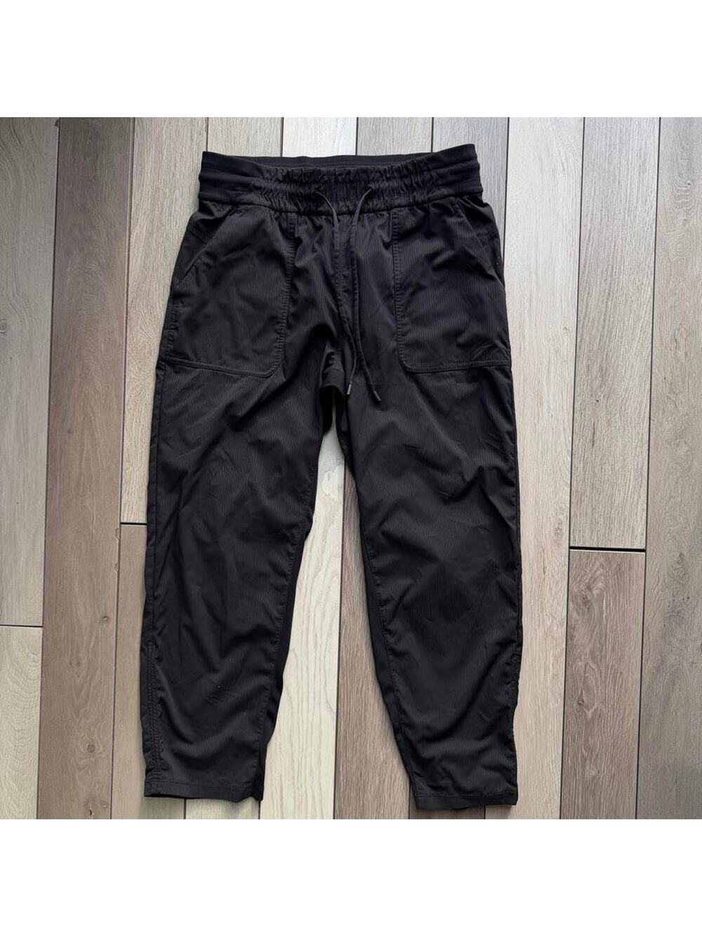 Lululemon dance studio crop pant